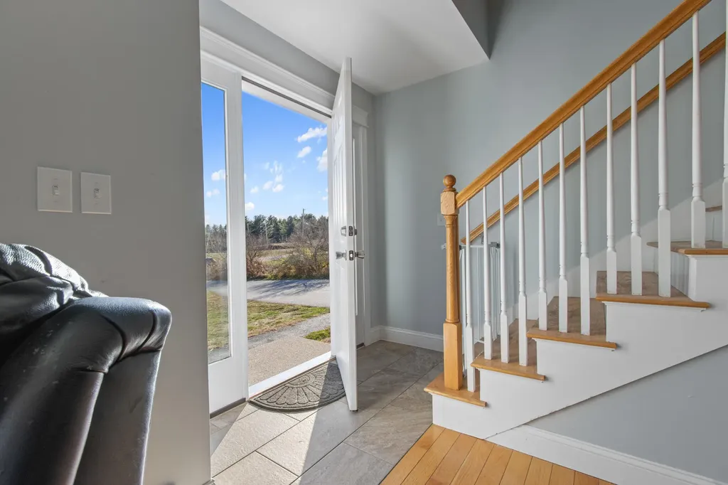 8 Wolf River Run Gorham ME 04038