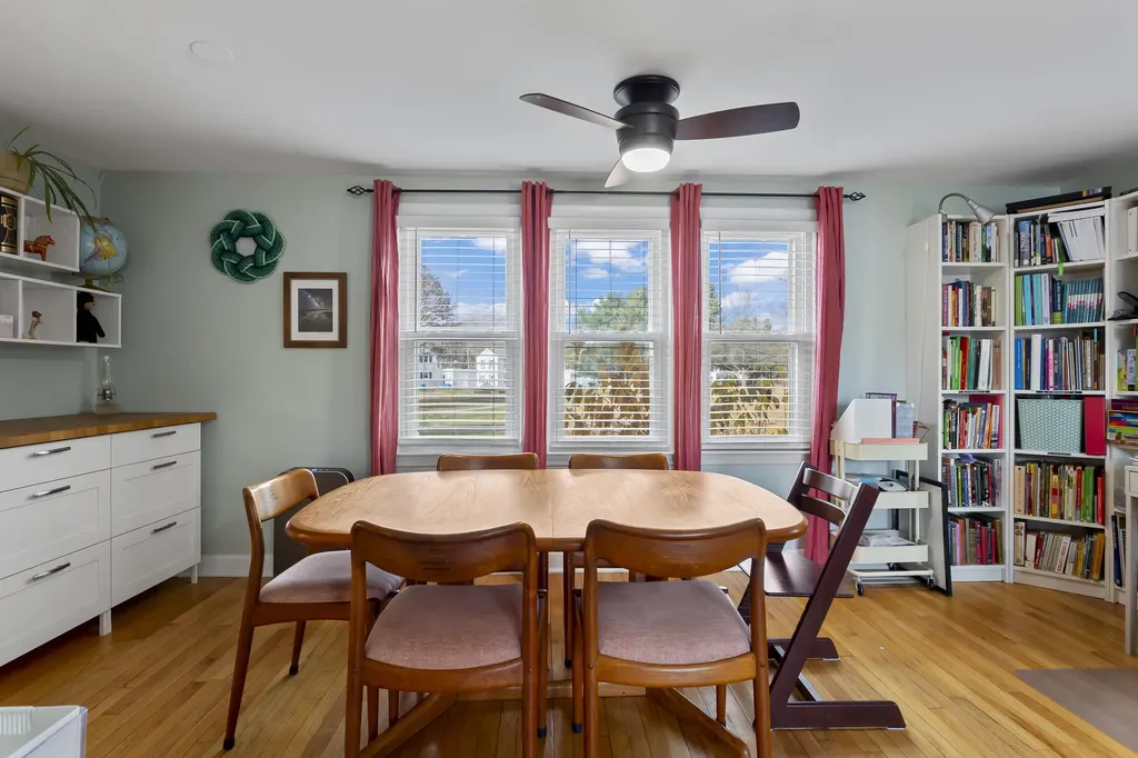 124 Columbia Avenue Brunswick ME 04011