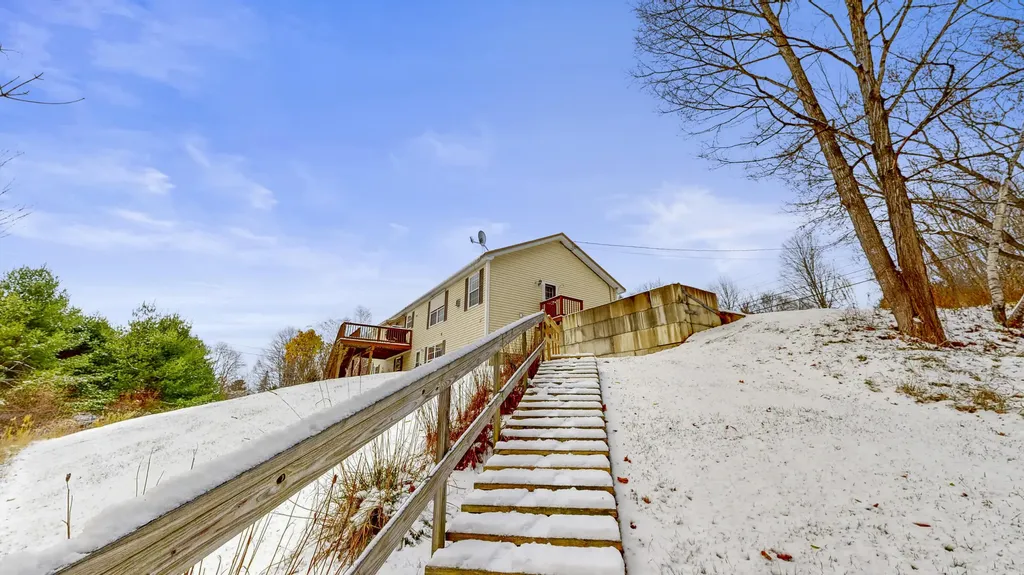 233 Middle Street Farmington ME 04938