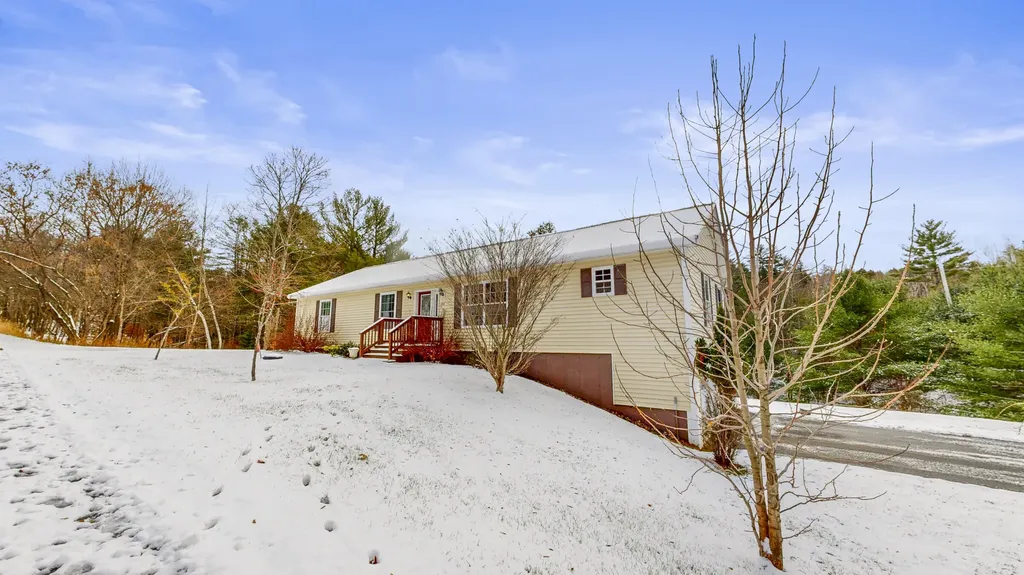 233 Middle Street Farmington ME 04938