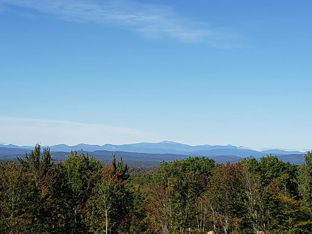4 High Ridge Road Paris ME 04281
