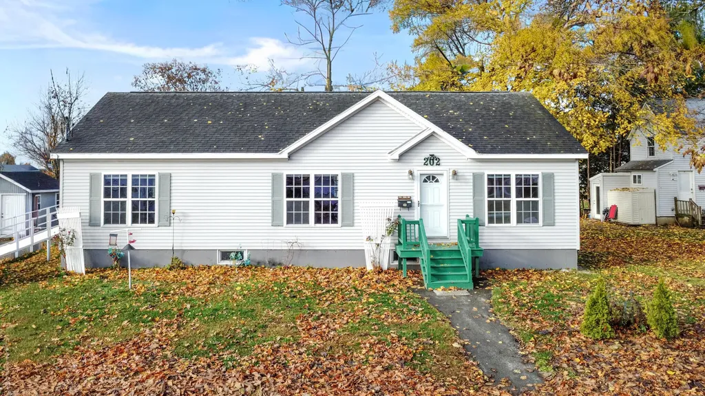 202 Pearl Street Bangor ME 04401