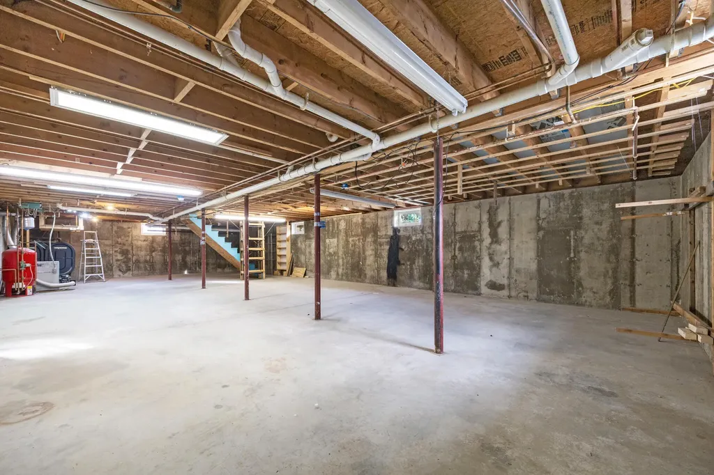 202 Pearl Street Bangor ME 04401