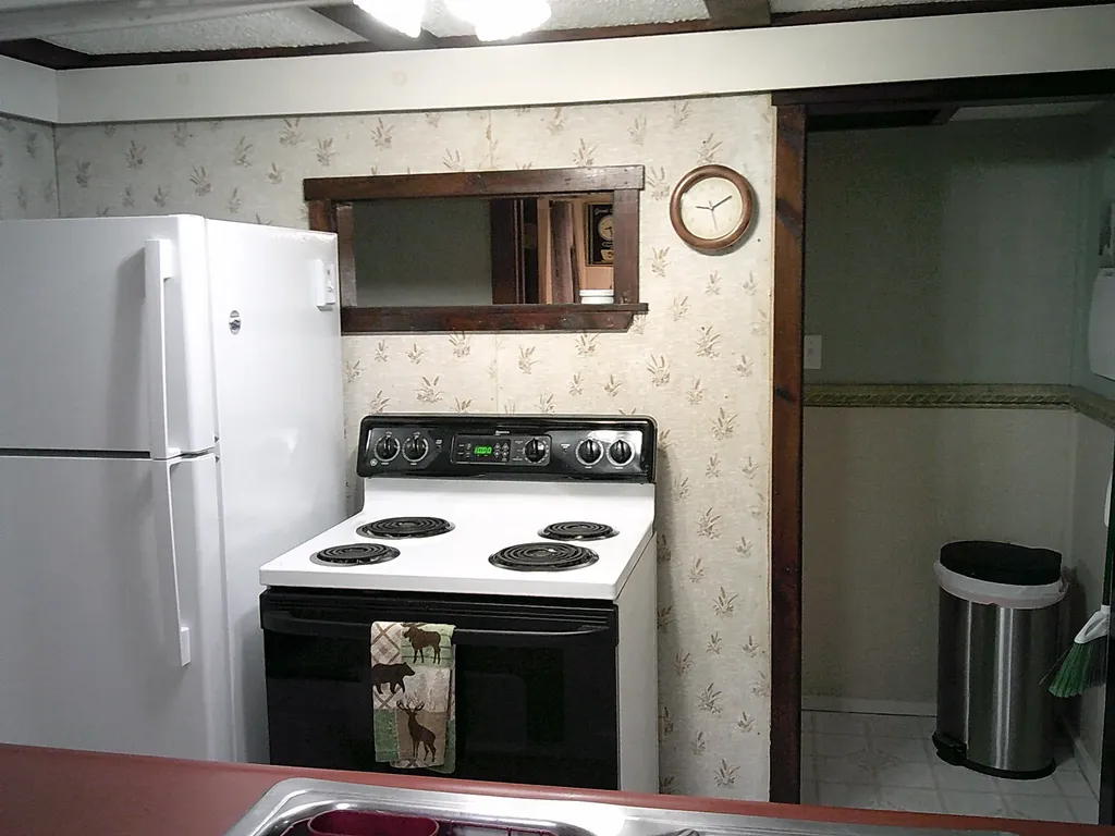 35 Mcintire Road Waterford ME 04088