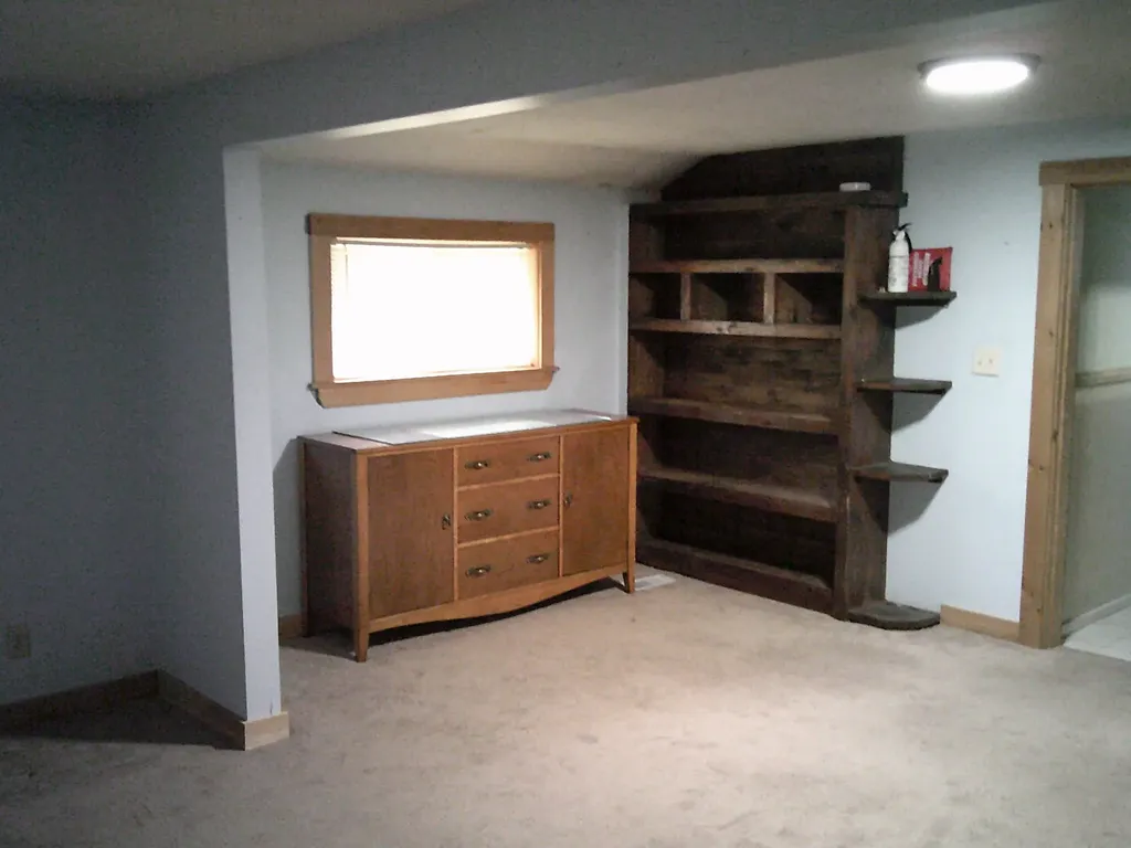 35 Mcintire Road Waterford ME 04088