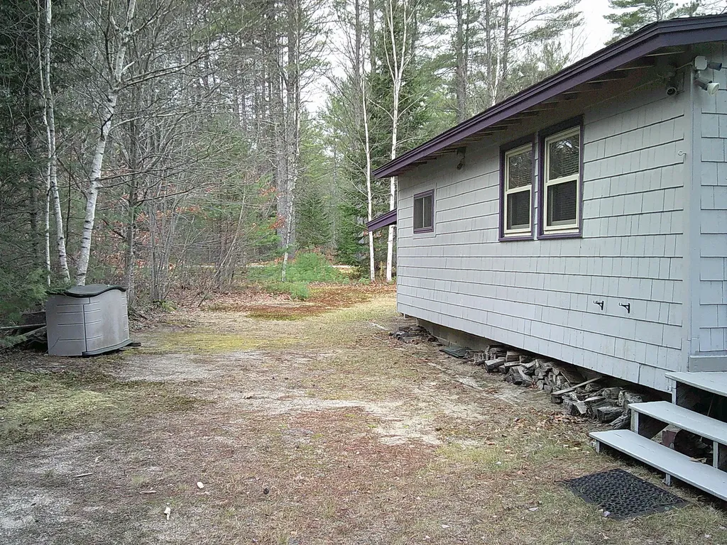 35 Mcintire Road Waterford ME 04088