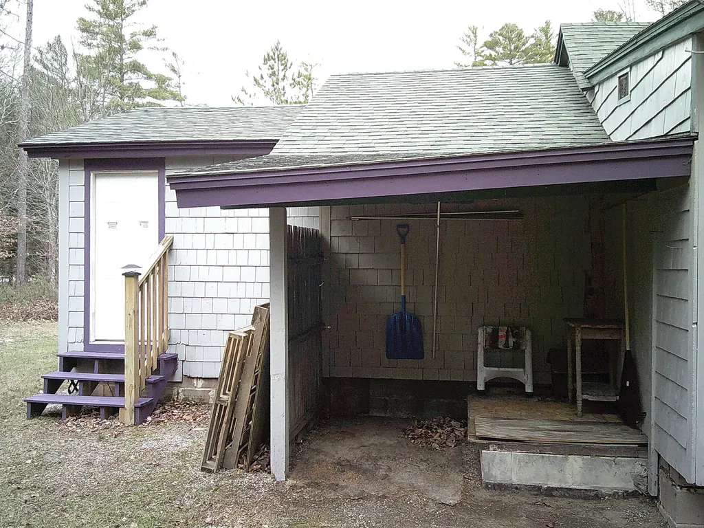 35 Mcintire Road Waterford ME 04088