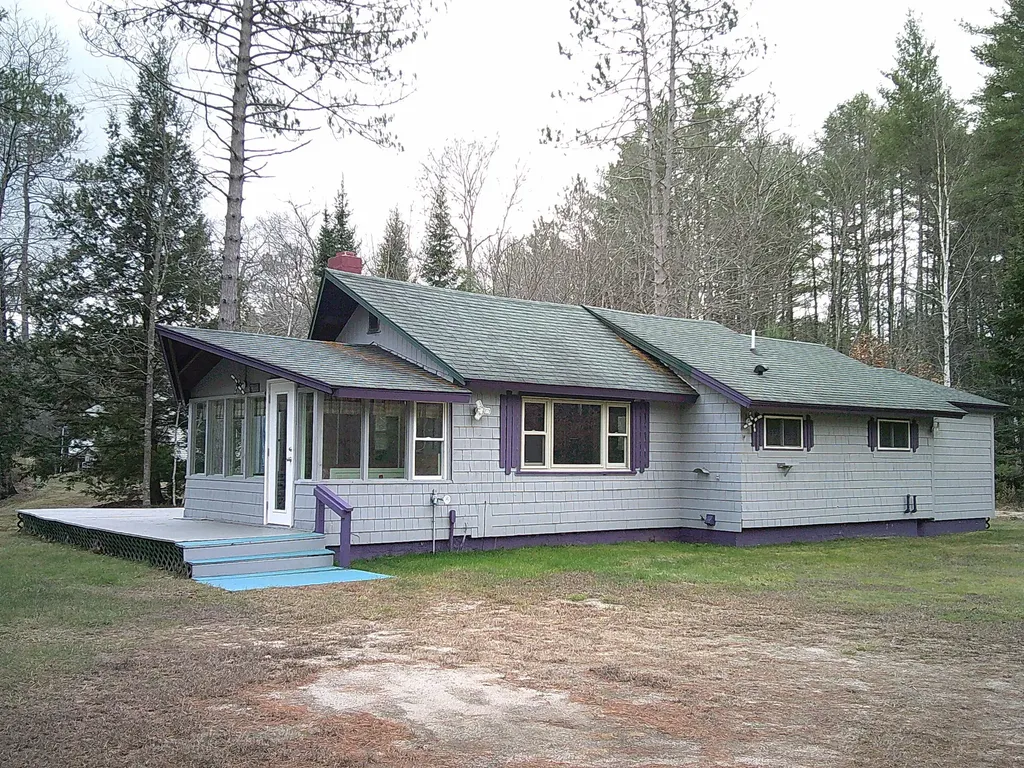 35 Mcintire Road Waterford ME 04088