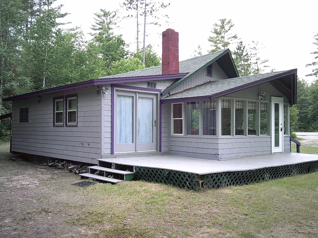 35 Mcintire Road Waterford ME 04088