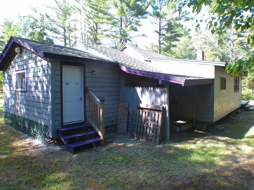 35 Mcintire Road Waterford ME 04088