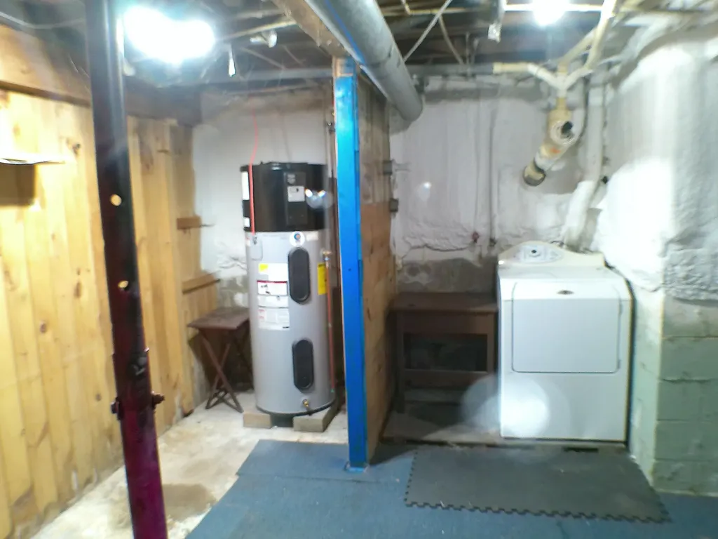 35 Mcintire Road Waterford ME 04088
