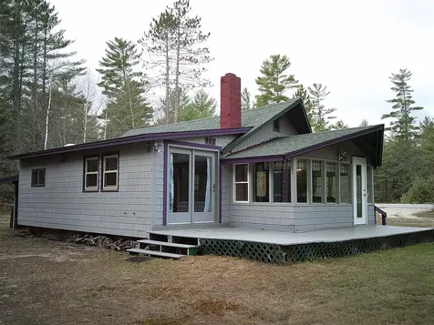 35 Mcintire Road Waterford ME 04088