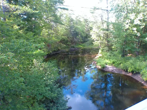 35 Mcintire Road Waterford ME 04088