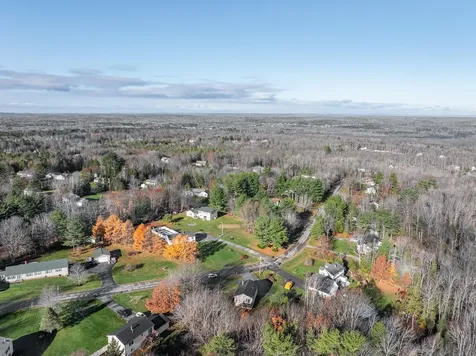 31 Hillcrest Drive Hermon ME 04401