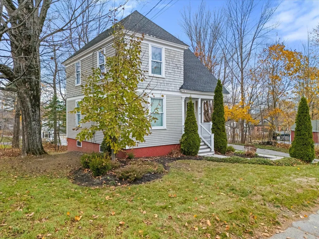 219 Brunswick Avenue Gardiner ME 04345
