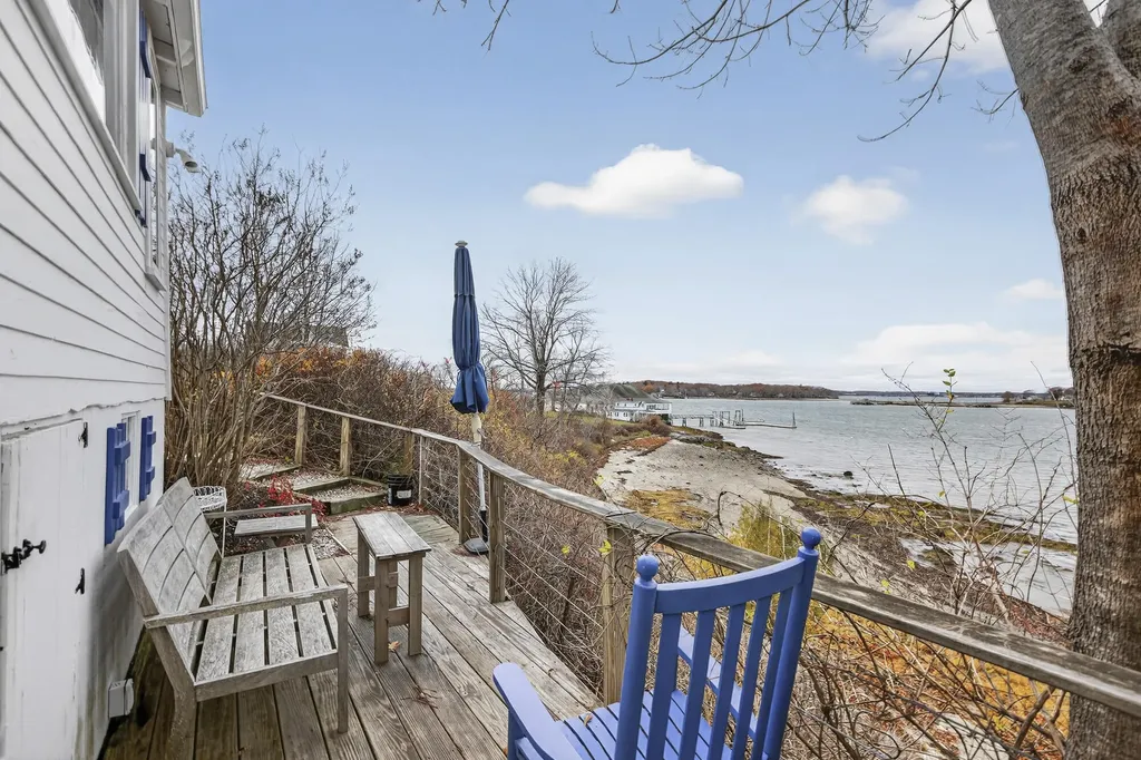 562 Island Avenue Portland ME 04108