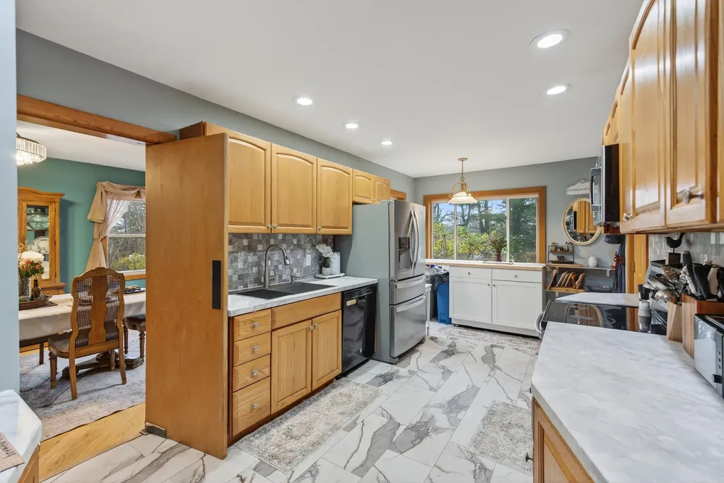 122 Belgrade Road Oakland ME 04963
