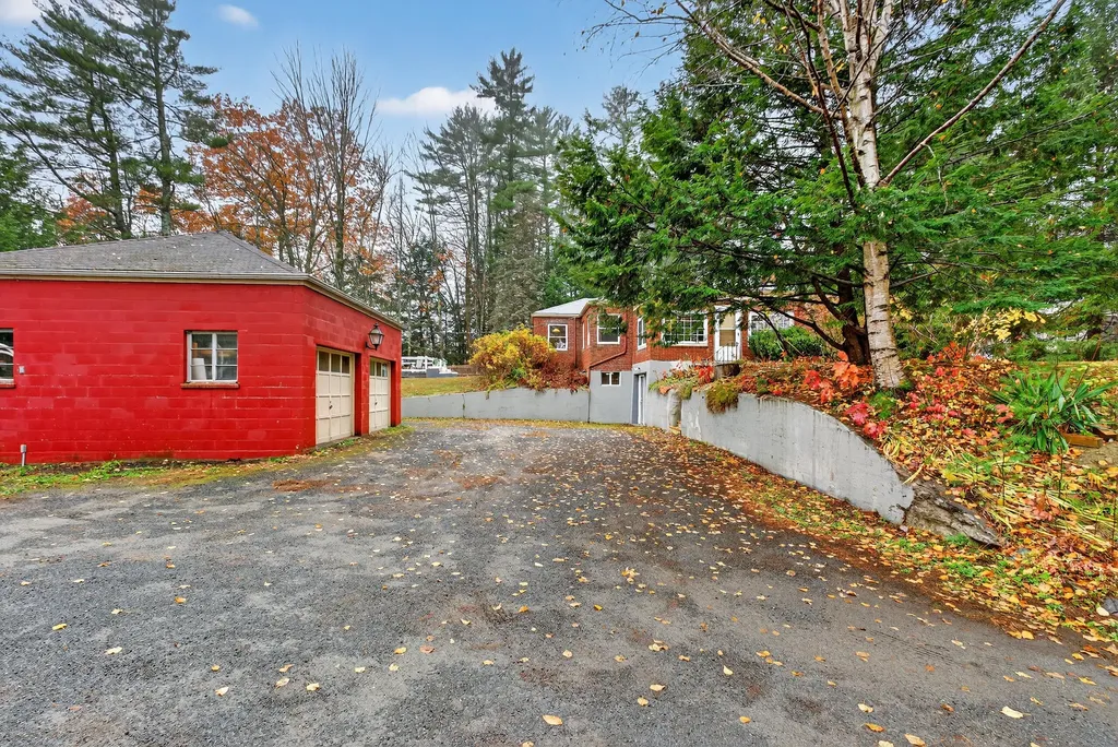 122 Belgrade Road Oakland ME 04963