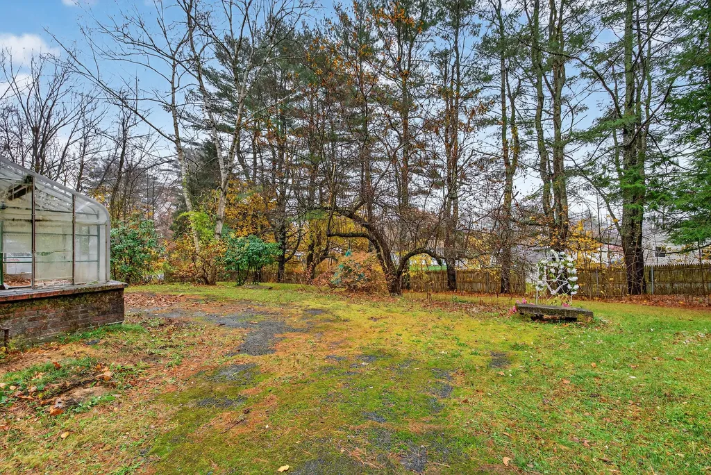 122 Belgrade Road Oakland ME 04963