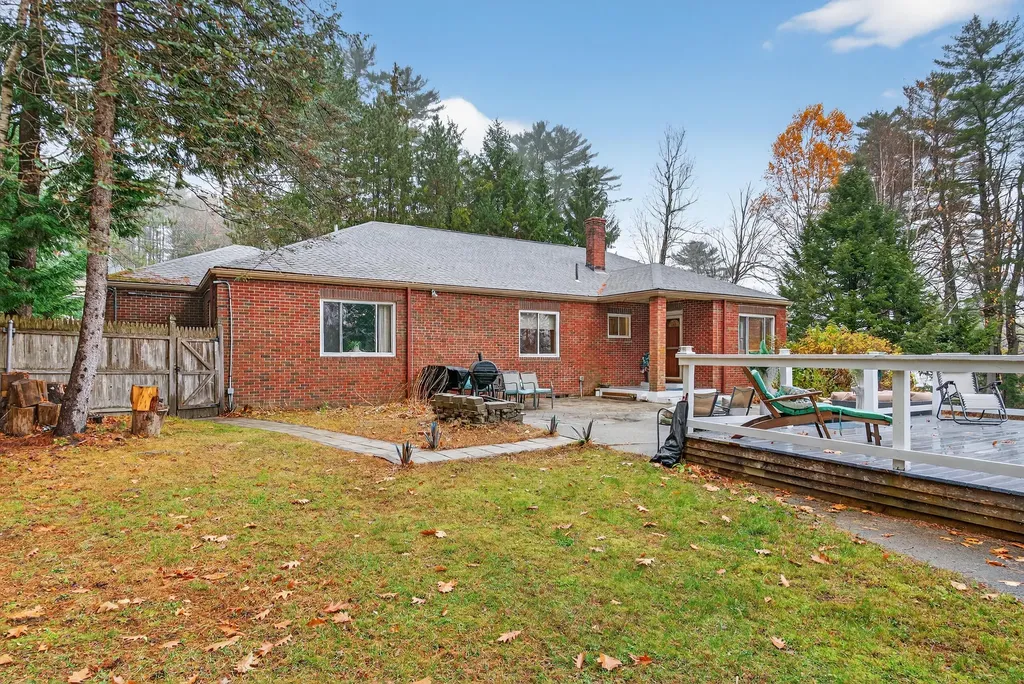 122 Belgrade Road Oakland ME 04963