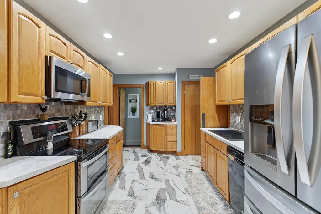 122 Belgrade Road Oakland ME 04963