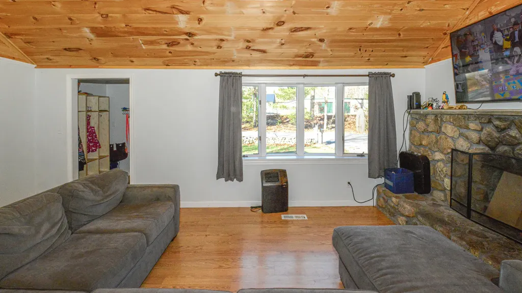 13 Brown Avenue Casco ME 04015