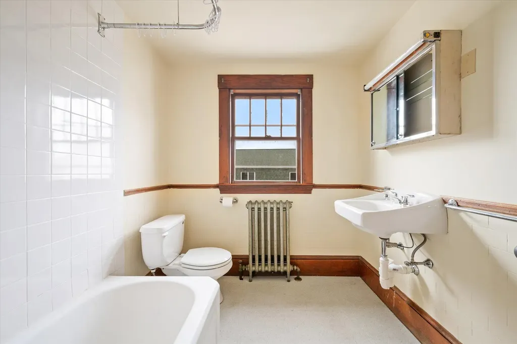 206 Water Street Ellsworth ME 04605