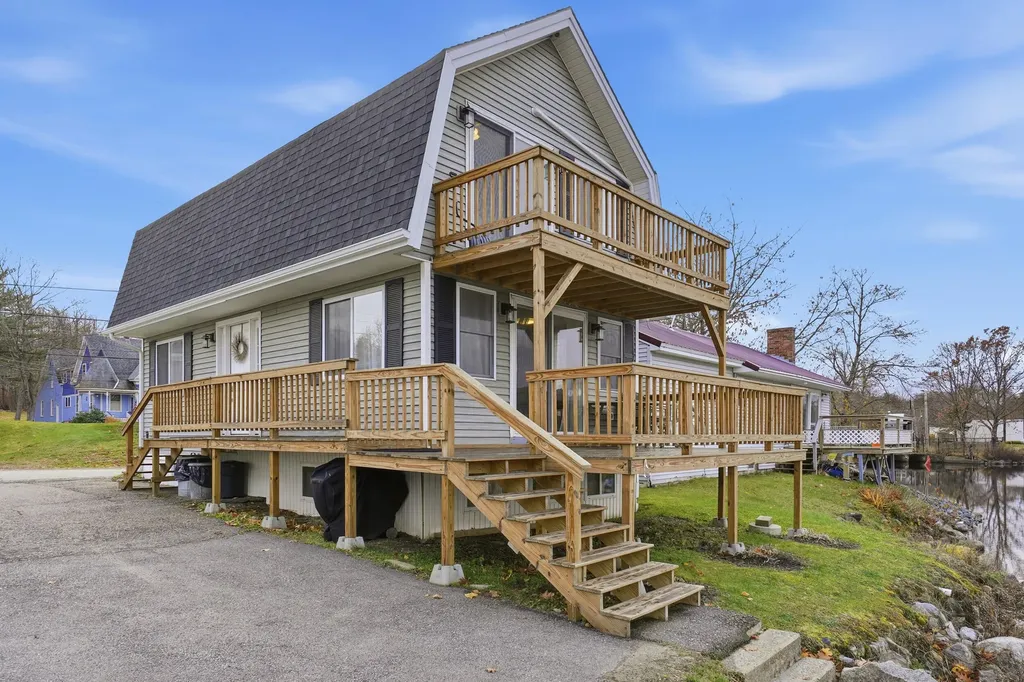 6 Mattanawcook Street Lincoln ME 04457