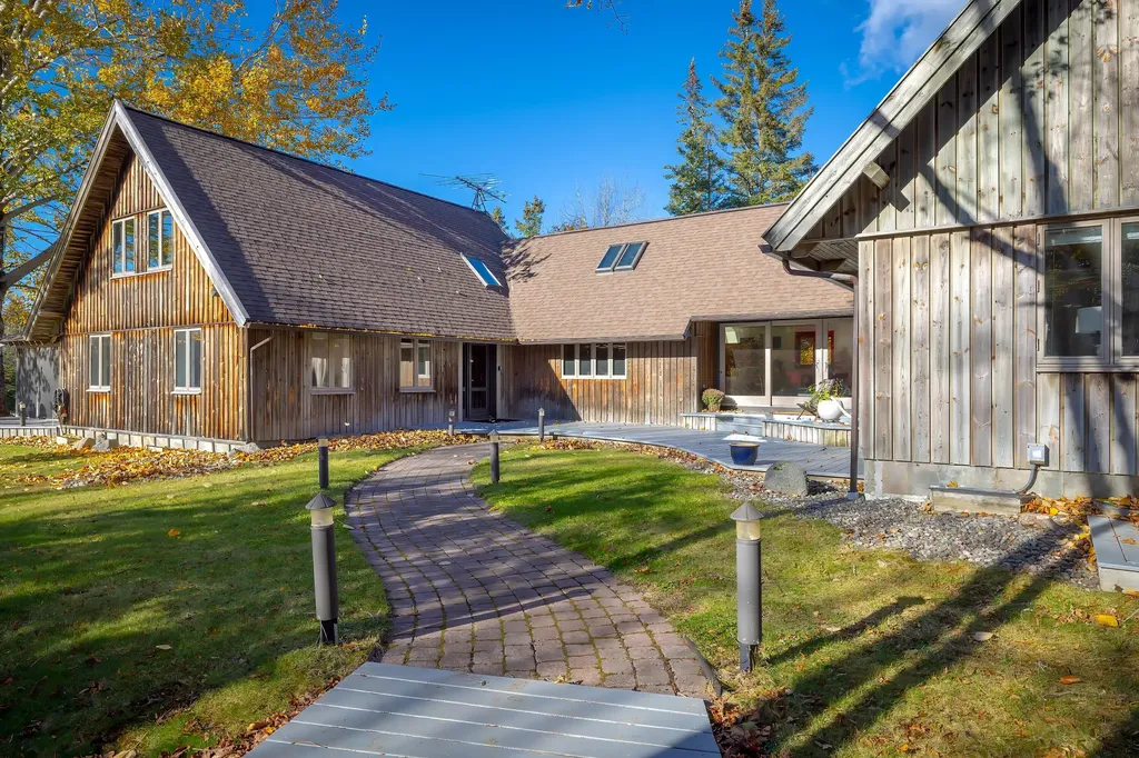 15 Southwest Harbor Road Deer Isle ME 04627