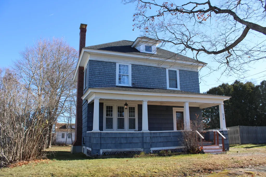 175 Maine Avenue Millinocket ME 04462
