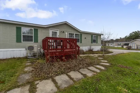 65 Oxbow Drive Lewiston ME 04240