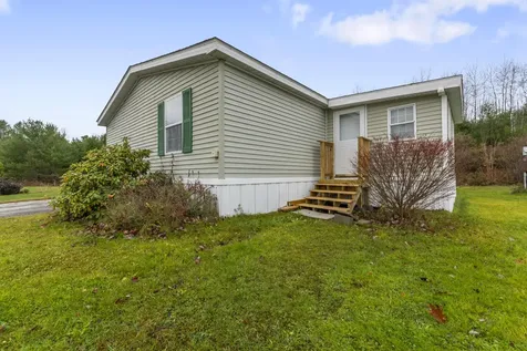 65 Oxbow Drive Lewiston ME 04240