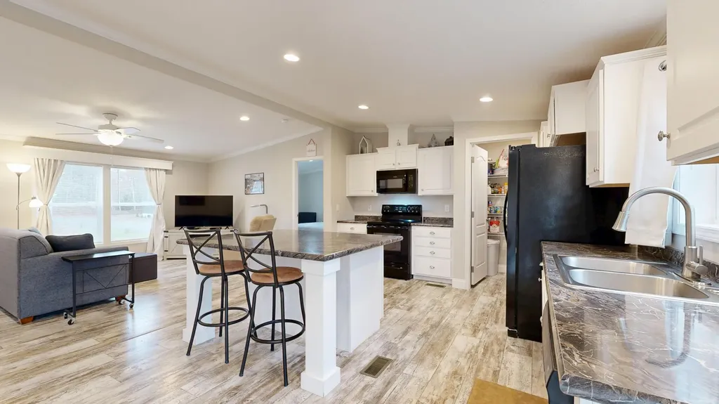 11 Trent Drive Lisbon ME 04250