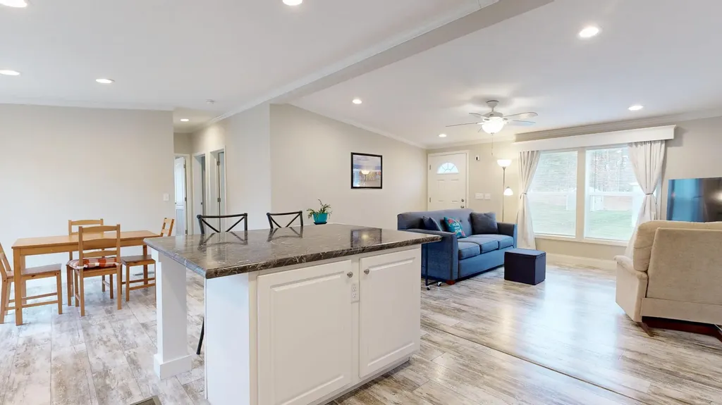 11 Trent Drive Lisbon ME 04250