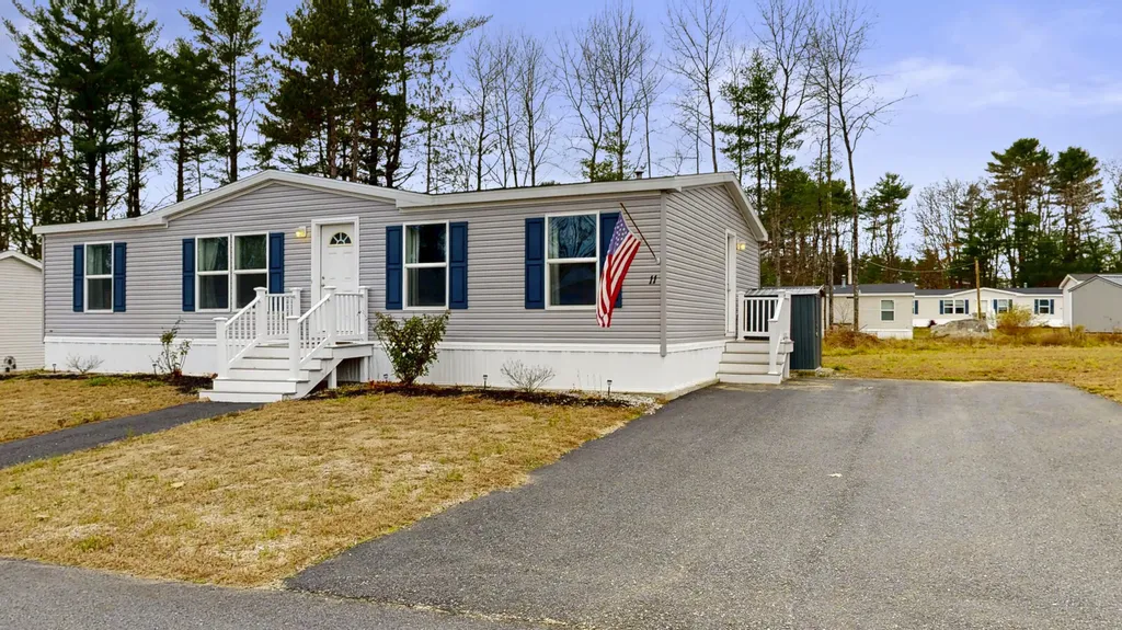 11 Trent Drive Lisbon ME 04250