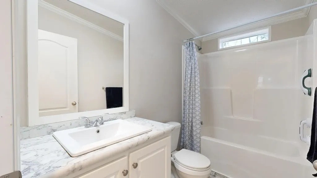 11 Trent Drive Lisbon ME 04250