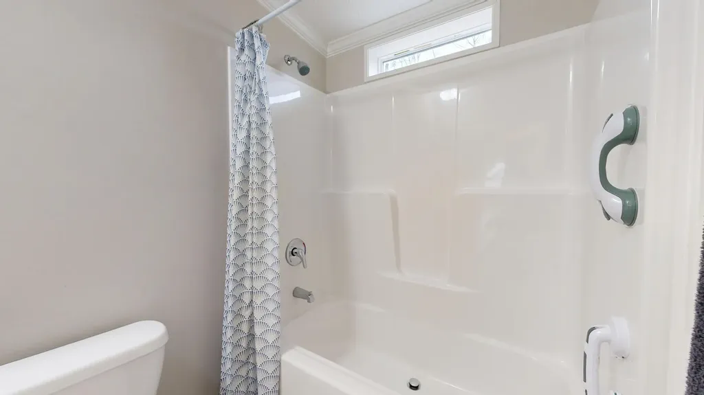 11 Trent Drive Lisbon ME 04250