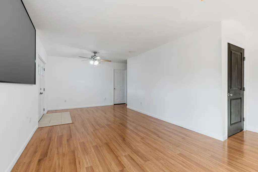 78 High Point Place Bradley ME 04411