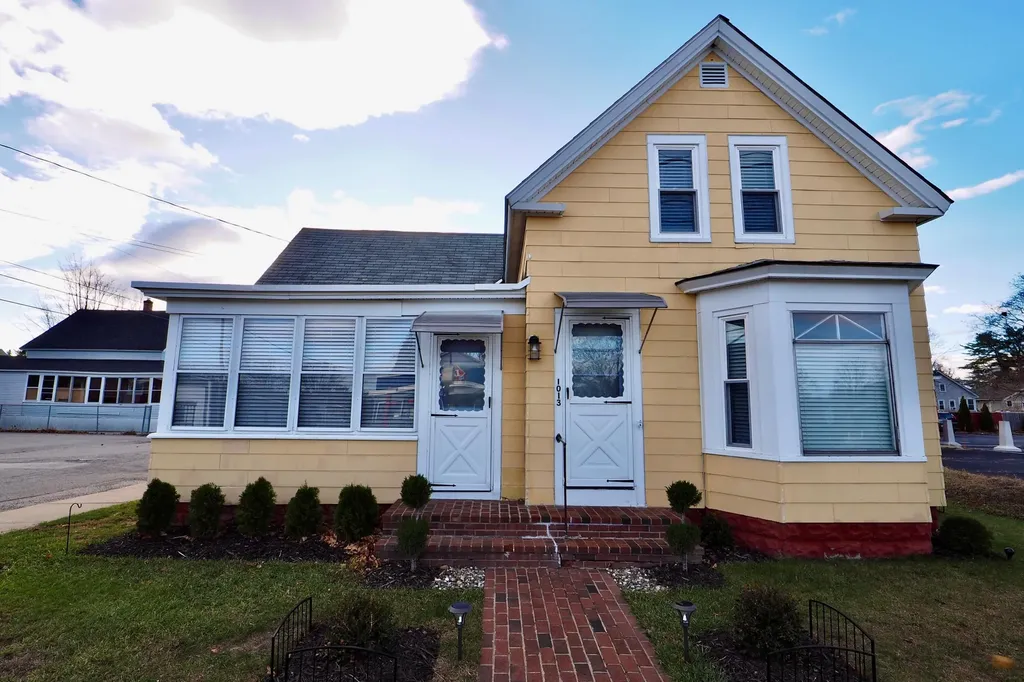 1013 Main Street Sanford ME 04073
