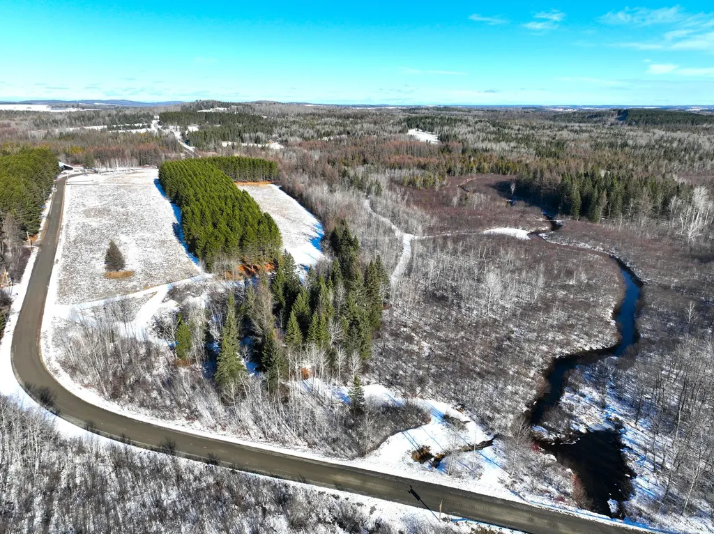 M02, L026 Mcintyre Road Woodland ME 04736