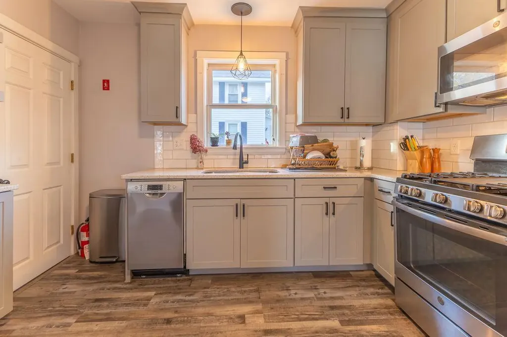 28 Mountainview Avenue Bangor ME 04401