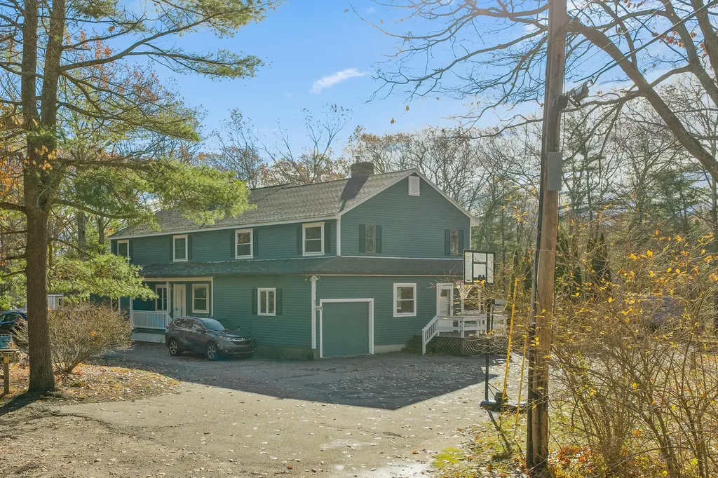 63 Grenier Lane Wells ME 04090