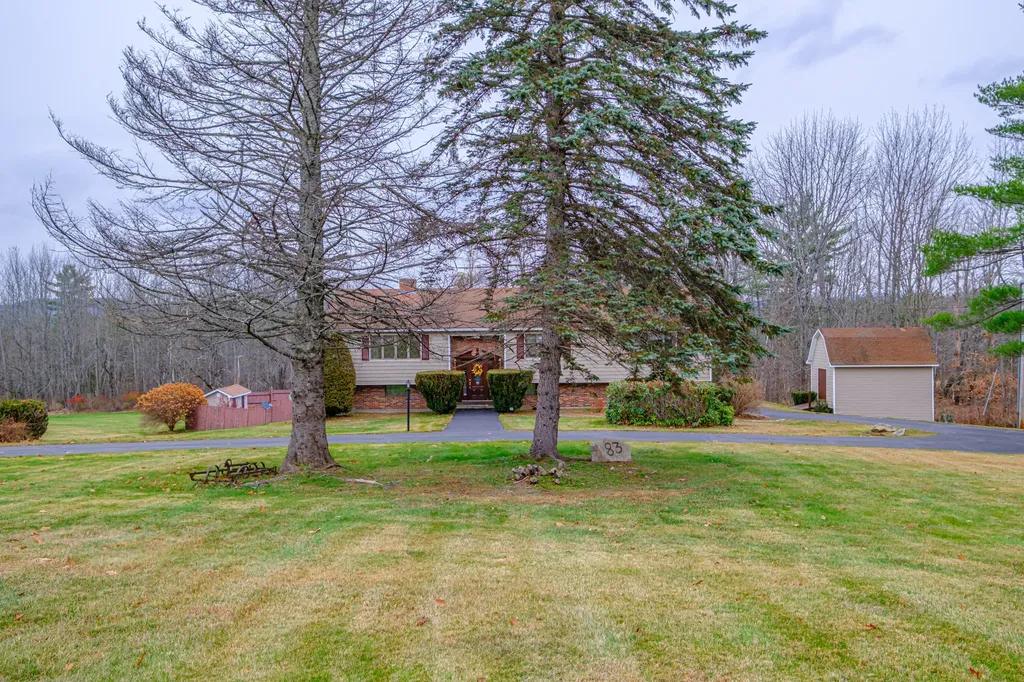 83 Morrill Road Norway ME 04268