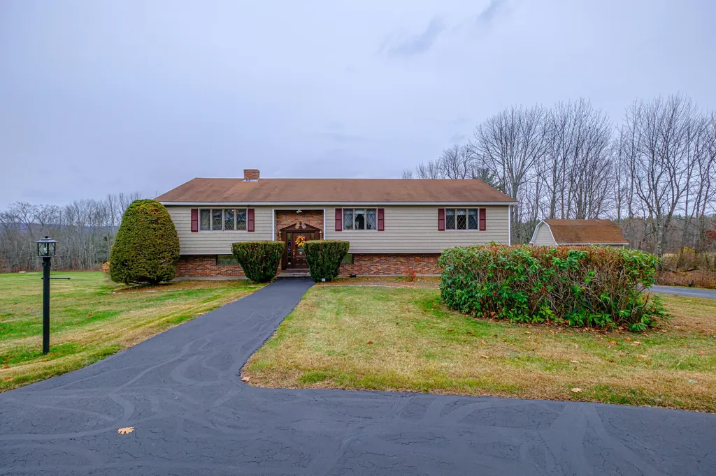83 Morrill Road Norway ME 04268