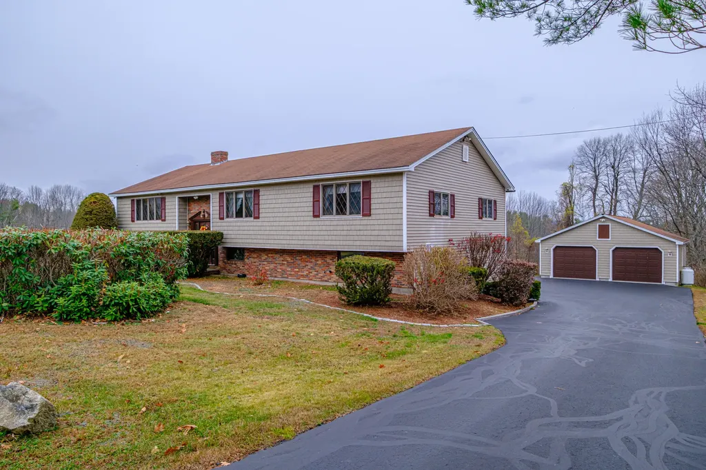 83 Morrill Road Norway ME 04268