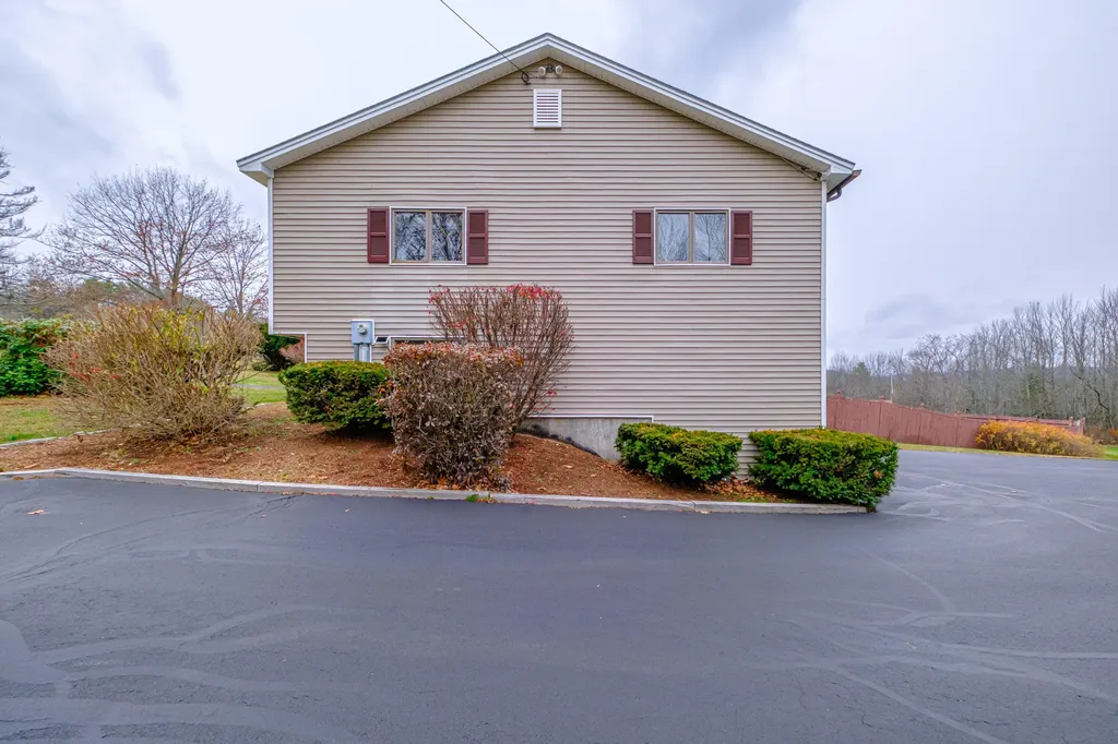 83 Morrill Road Norway ME 04268