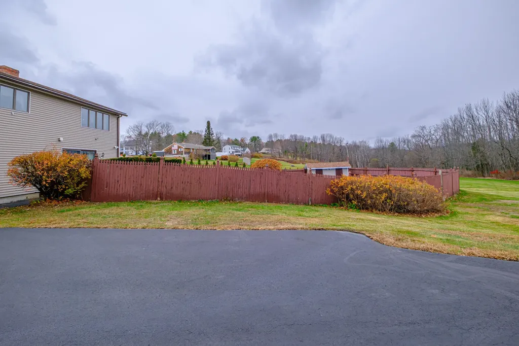 83 Morrill Road Norway ME 04268