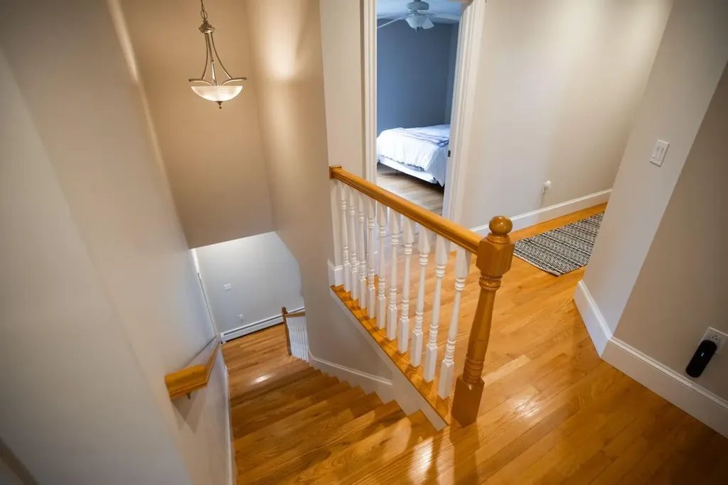 18 Victoria Lane Windham ME 04062