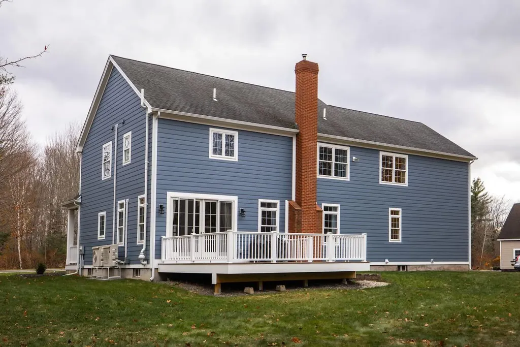 18 Victoria Lane Windham ME 04062