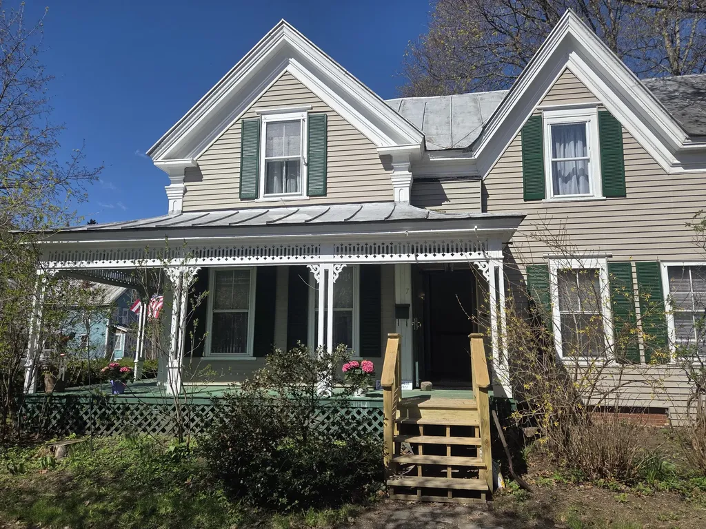 7 Bean Street Madison ME 04950